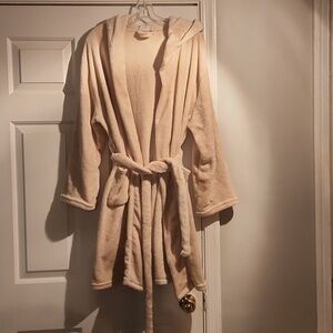 Summer & Rose Robe Size L/XL
